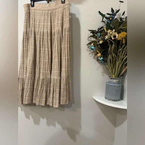 Bohemian Style Flowy Skirt Tan Tiered Midi Skirt for Casual Resort Wear size Med - Picture 3 of 3